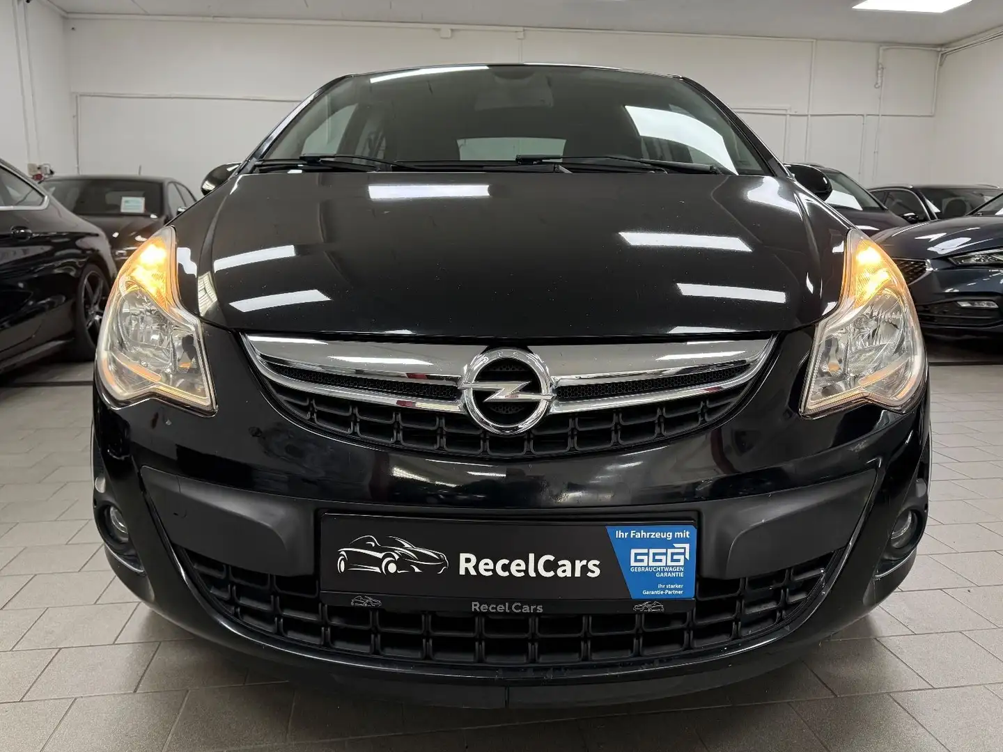Opel Corsa D Color Edition 1.2*KLIMA*17 ZOLL*TÜV NEU* Noir - 2