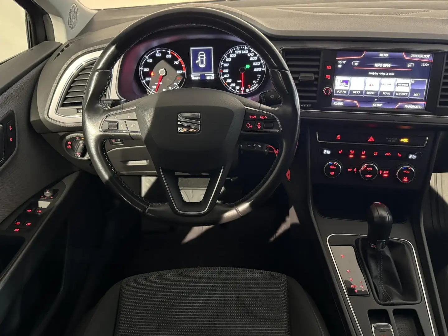 SEAT Leon 1.4 EcoTSI Style Business Intense DSG /Clima/Cruis Fekete - 2