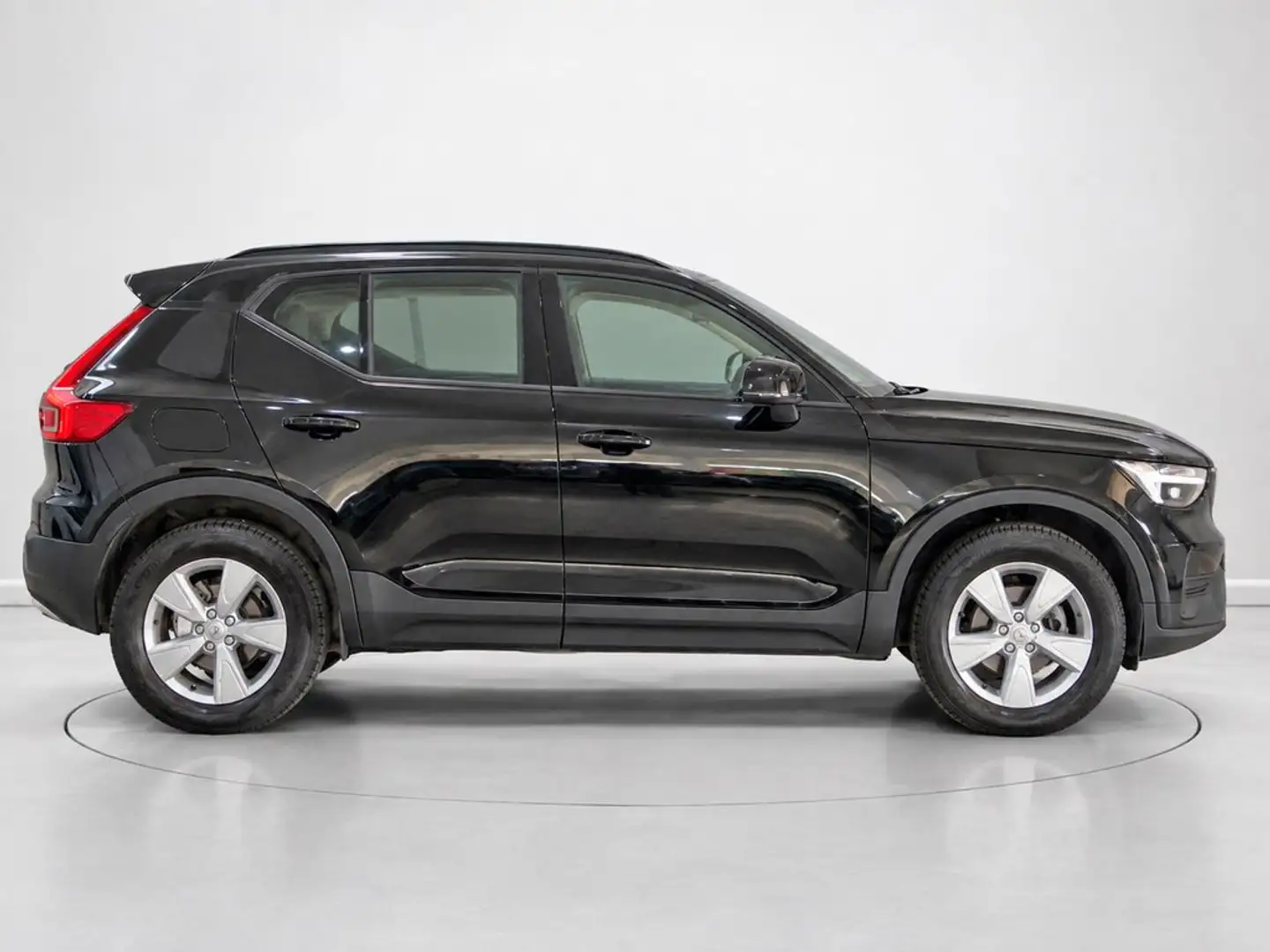 Volvo XC40 T2 Essential Negro - 2