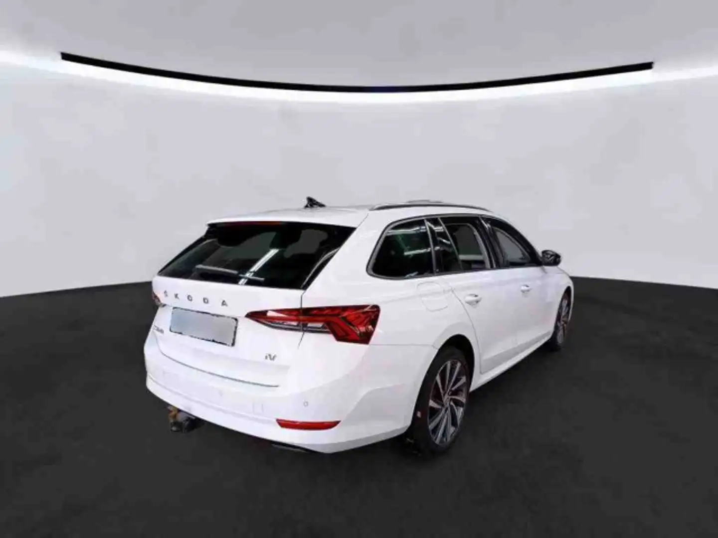 Skoda Octavia Combi iV CLEVER 1.4 TSI DSG LED Navi AHK Wit - 2