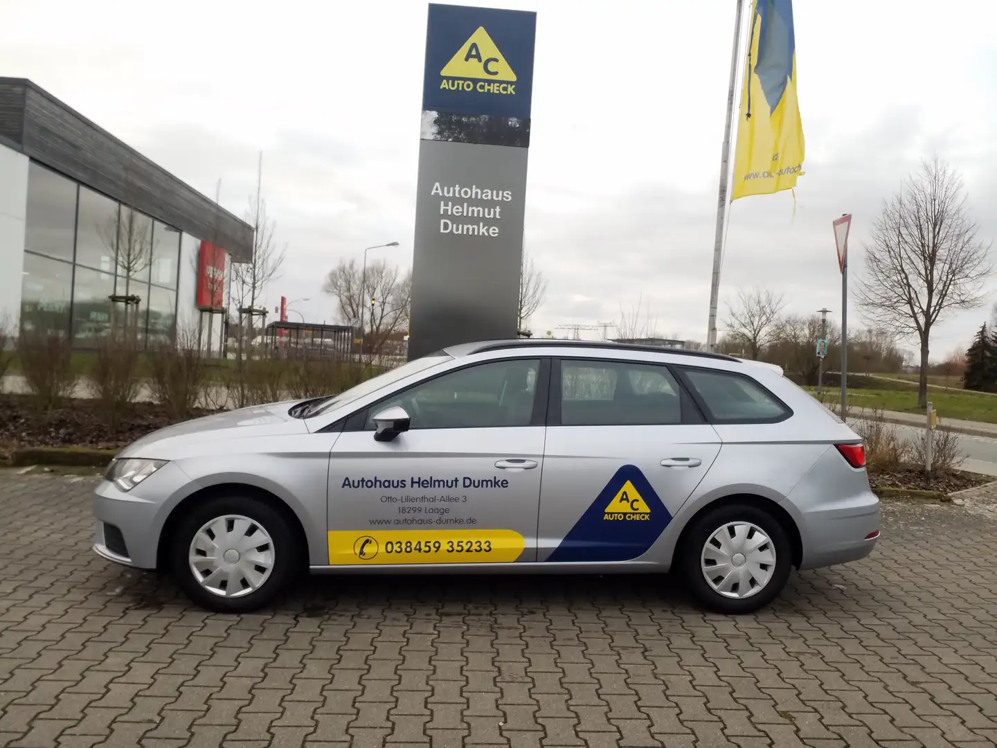 SEAT Leon ST 1.0 TSI OPF Reference Silber - 1