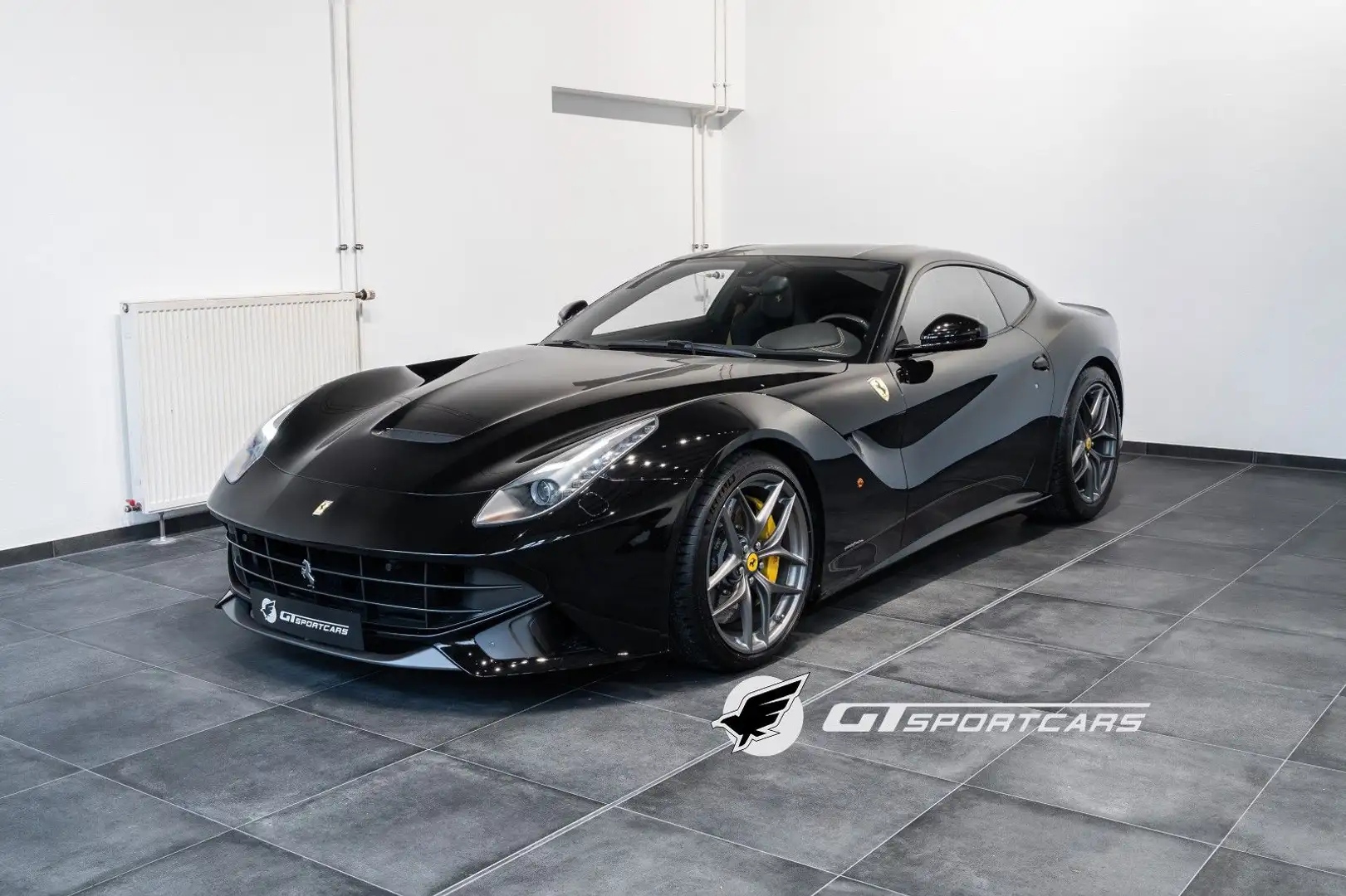 Ferrari F12 berlinetta Racing Seat Carbon Alcantara JBL Noir - 1