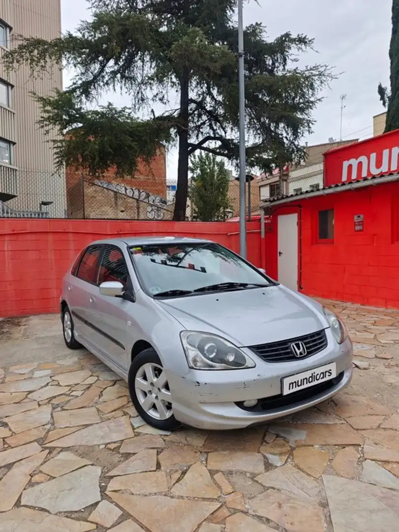 Honda Civic 1.6i Vtec ES Silber - 2