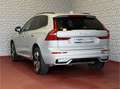 Volvo XC60 2.0 T6 350 PK PHEV AWD PLUS DARK + LONG RANGE PANO Gris - thumbnail 2