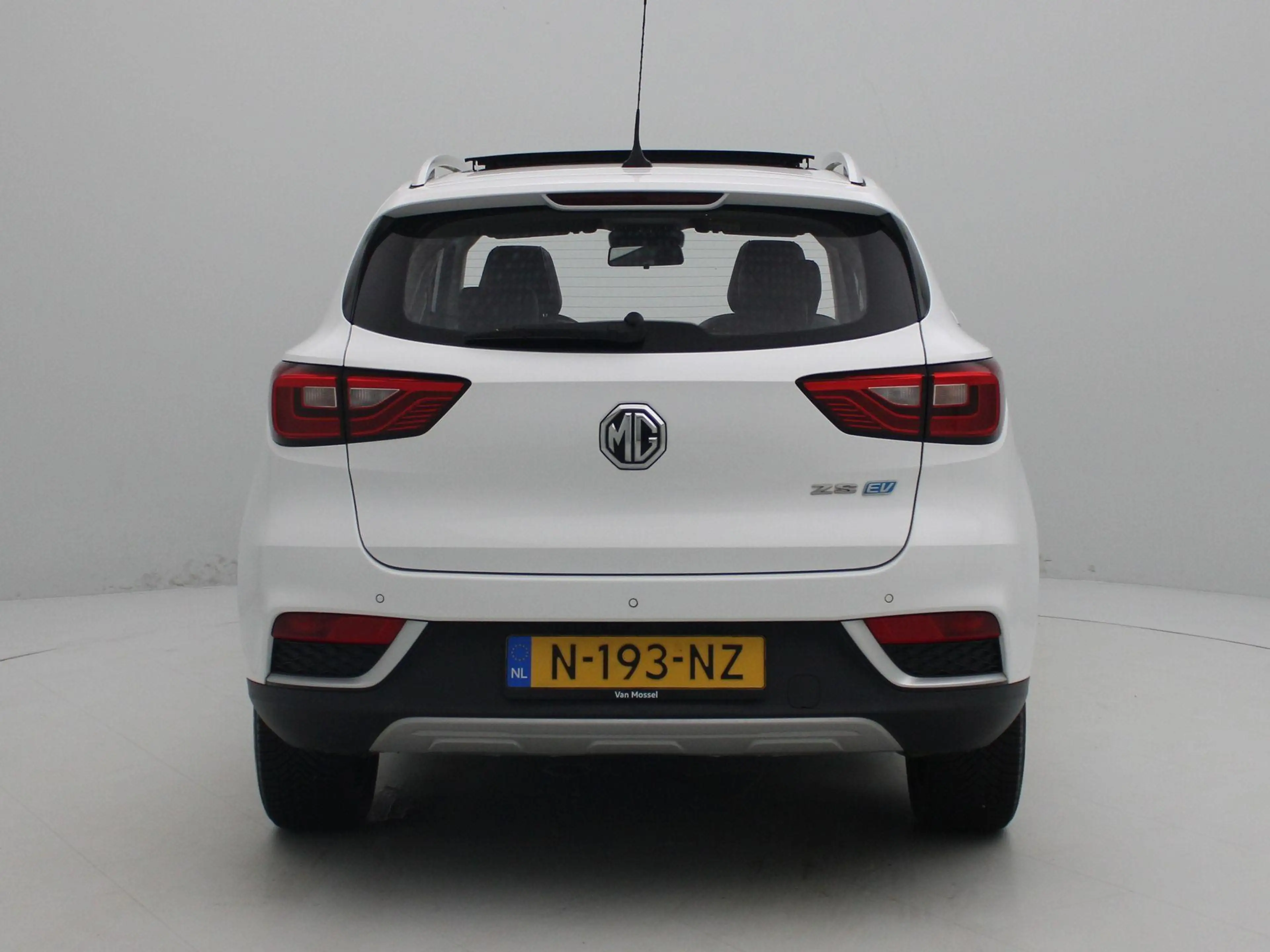 MG ZS EV Luxury 45 kWh | Apple Carplay/Android Auto | Pa — photo 5