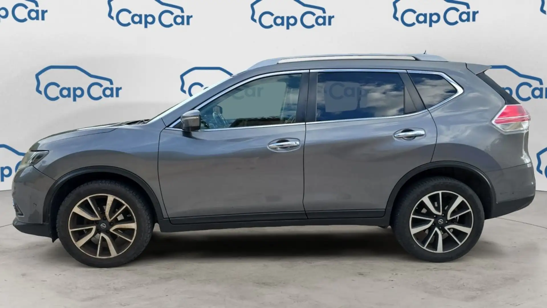 Nissan X-Trail III 1.6 dCi 130 2WD Xtronic Tekna - 2