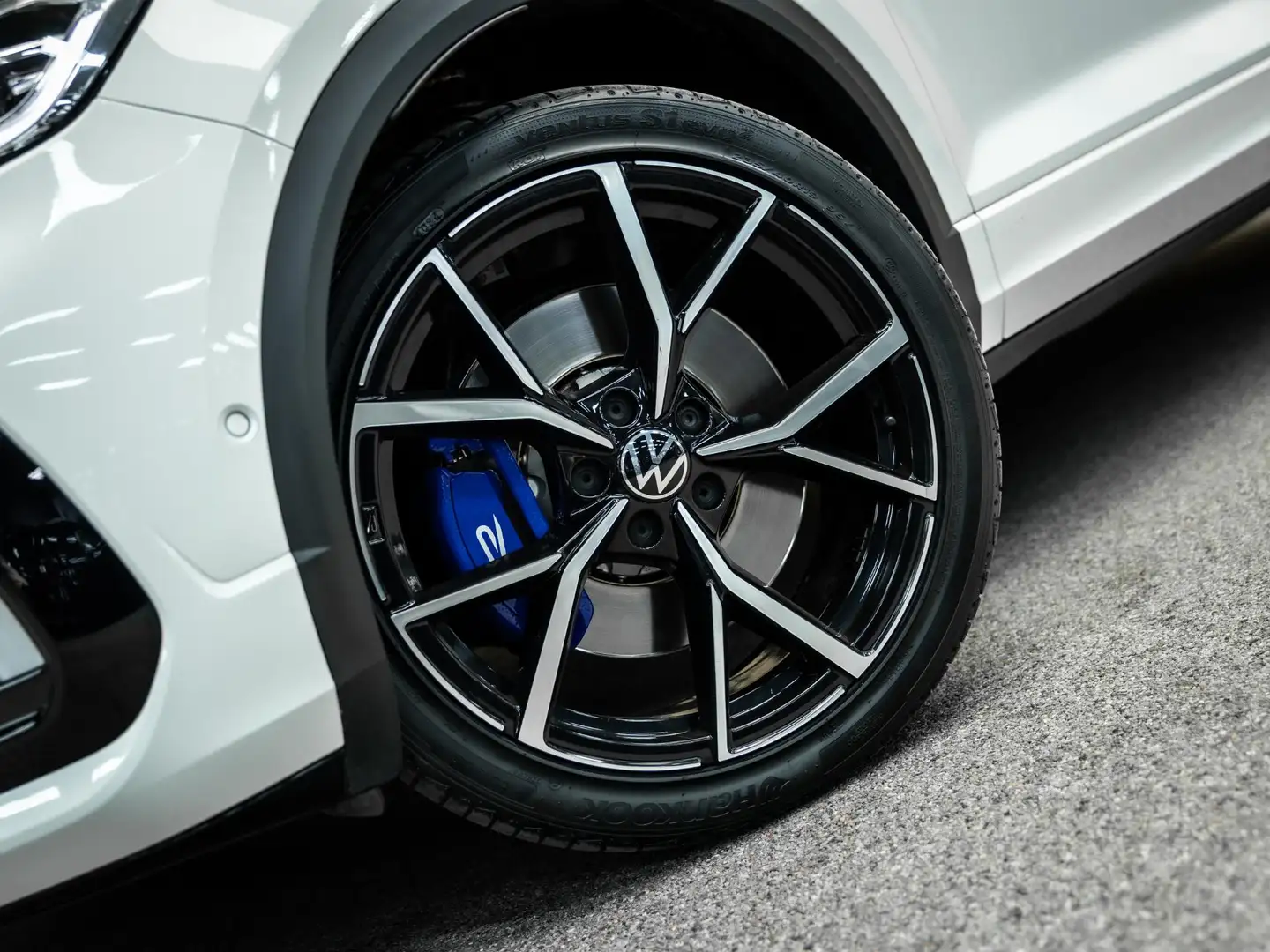 Volkswagen T-Roc 2.0 TSI 4Motion R | Akra | Elektrische stoelen met Weiß - 2