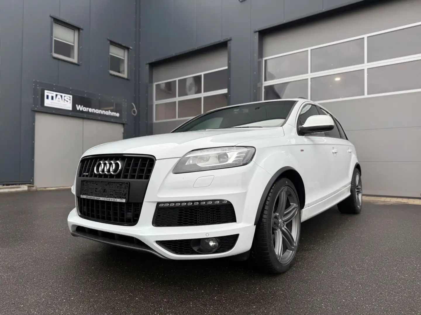 Audi Q7 3.0 TDI quattro S-Line,Bose,Pano,6 Sitze,Luft Weiß - 2
