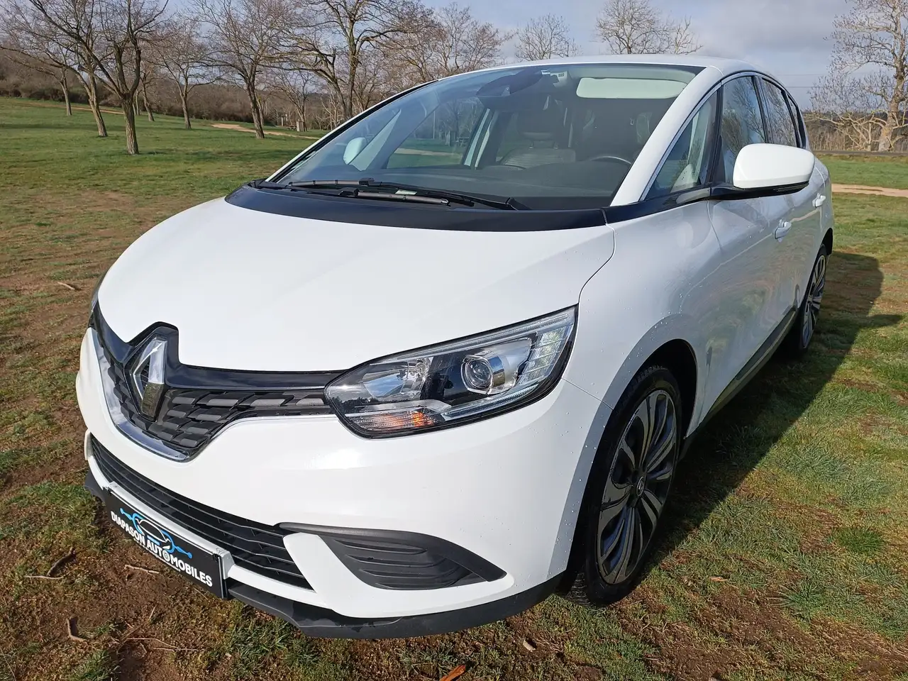 Renault Scenic TCe 115 FAP Team Rugby