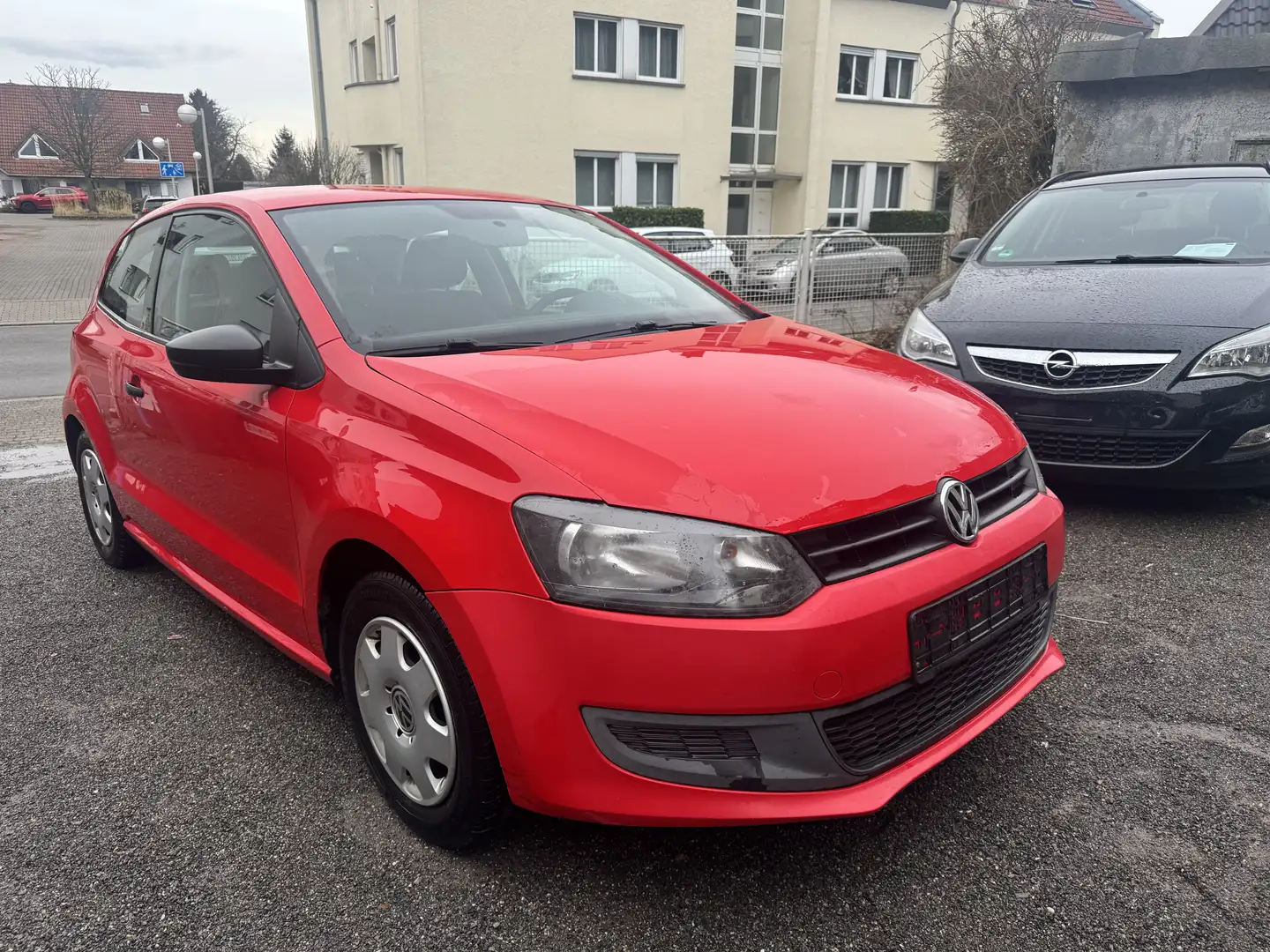 Volkswagen Polo Trendline Klima 8 Fach Bereift Inspektion Neu Rot - 1