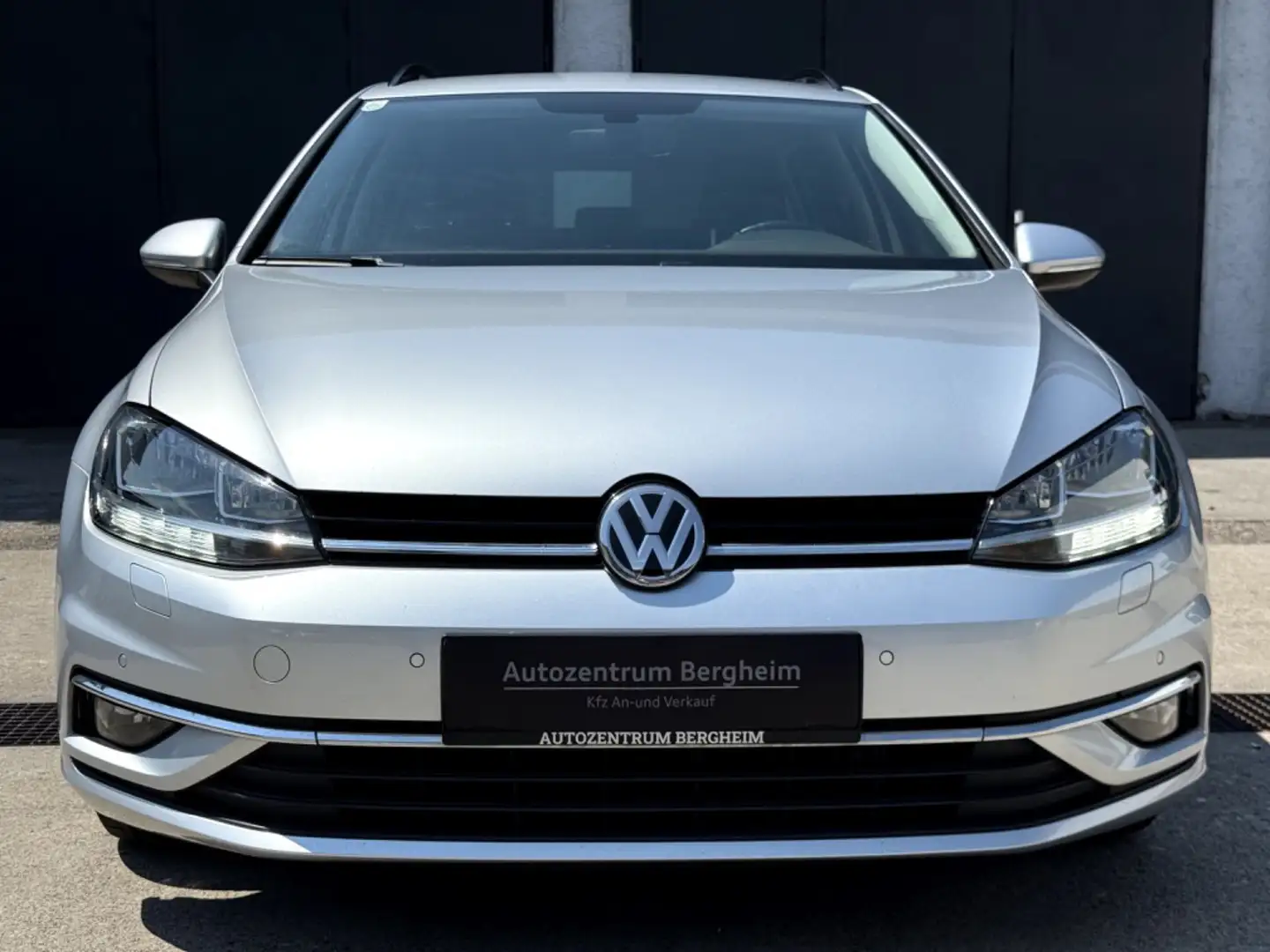 Volkswagen Golf Variant Comfortline 1,6 TDI DSG Silber - 2