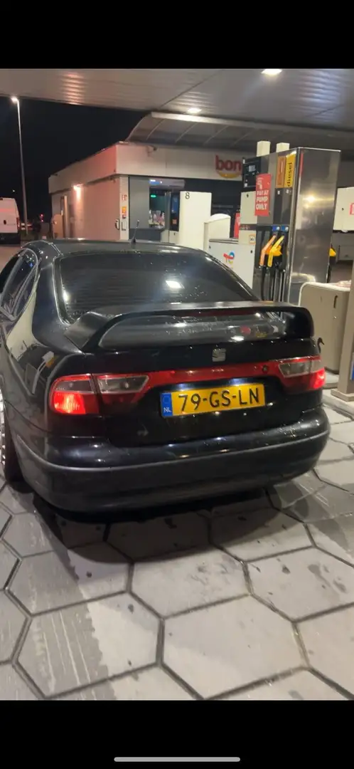 SEAT Toledo Toledo 2.3 V5 Executive Negru - 2