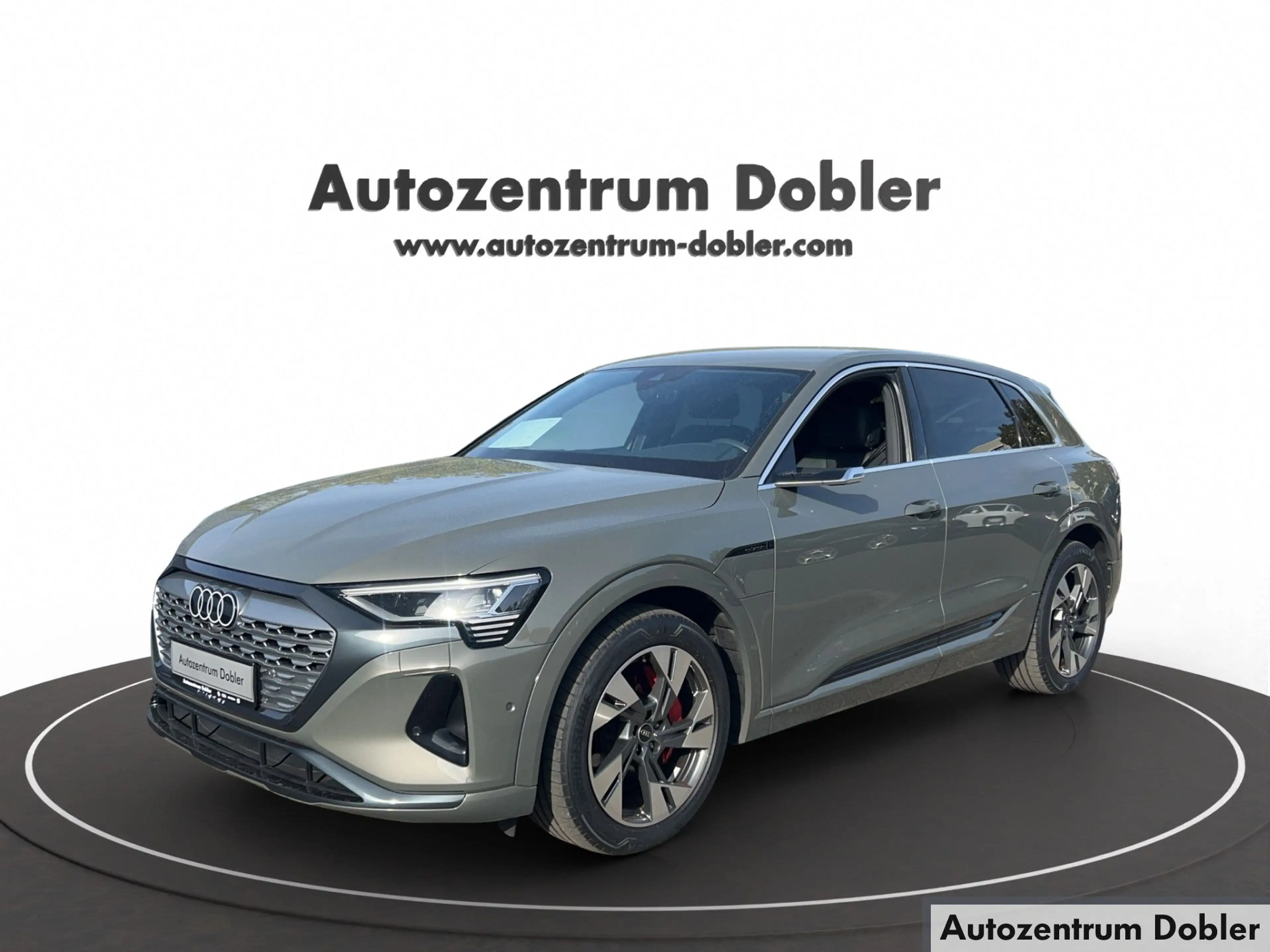 Audi Q8 e-tron 55 quattro Tour + Stadt Paket Matrix LED — photo 2