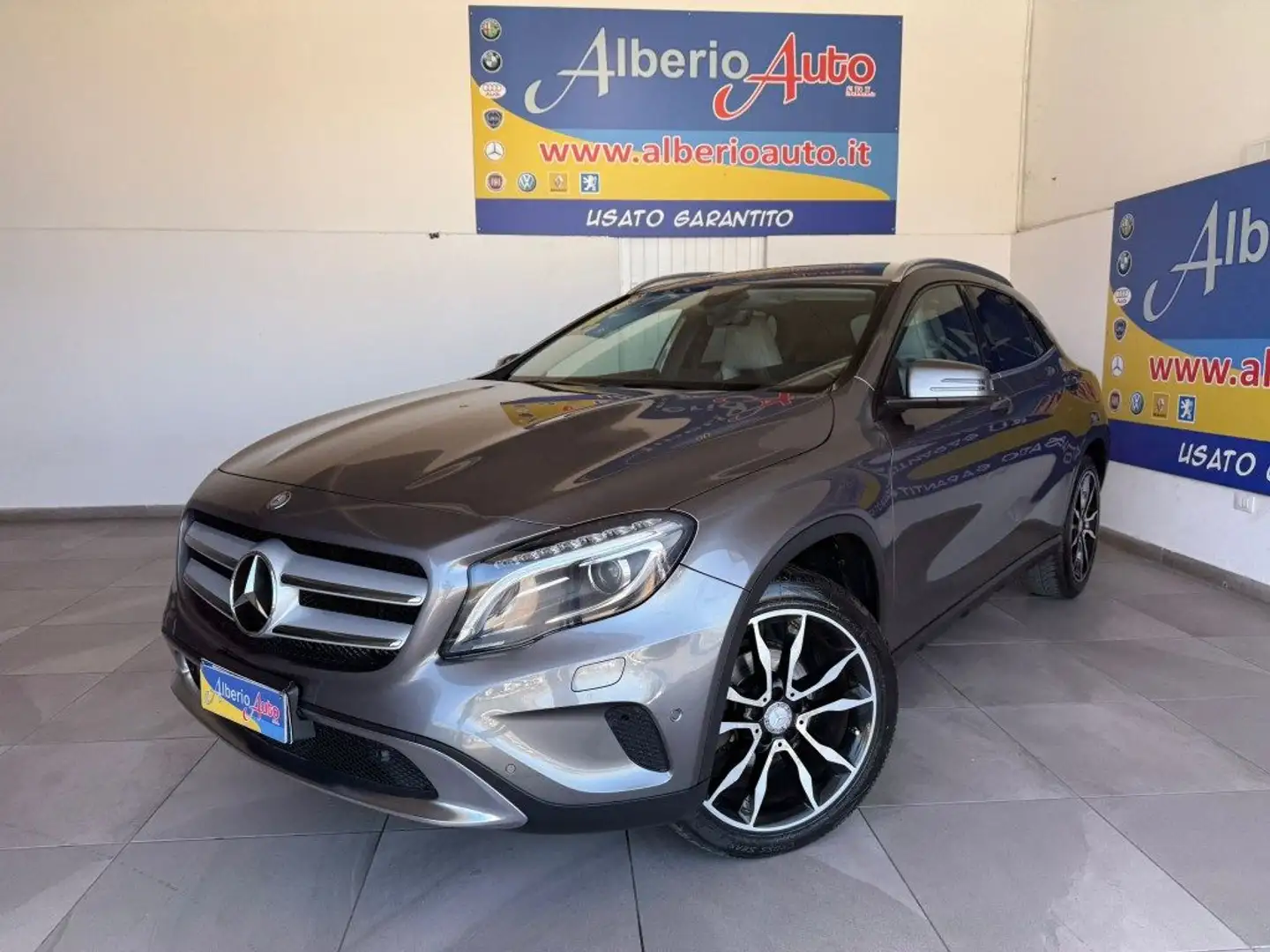 Mercedes-Benz GLA 200 CDI Automatic Executive Grigio - 1
