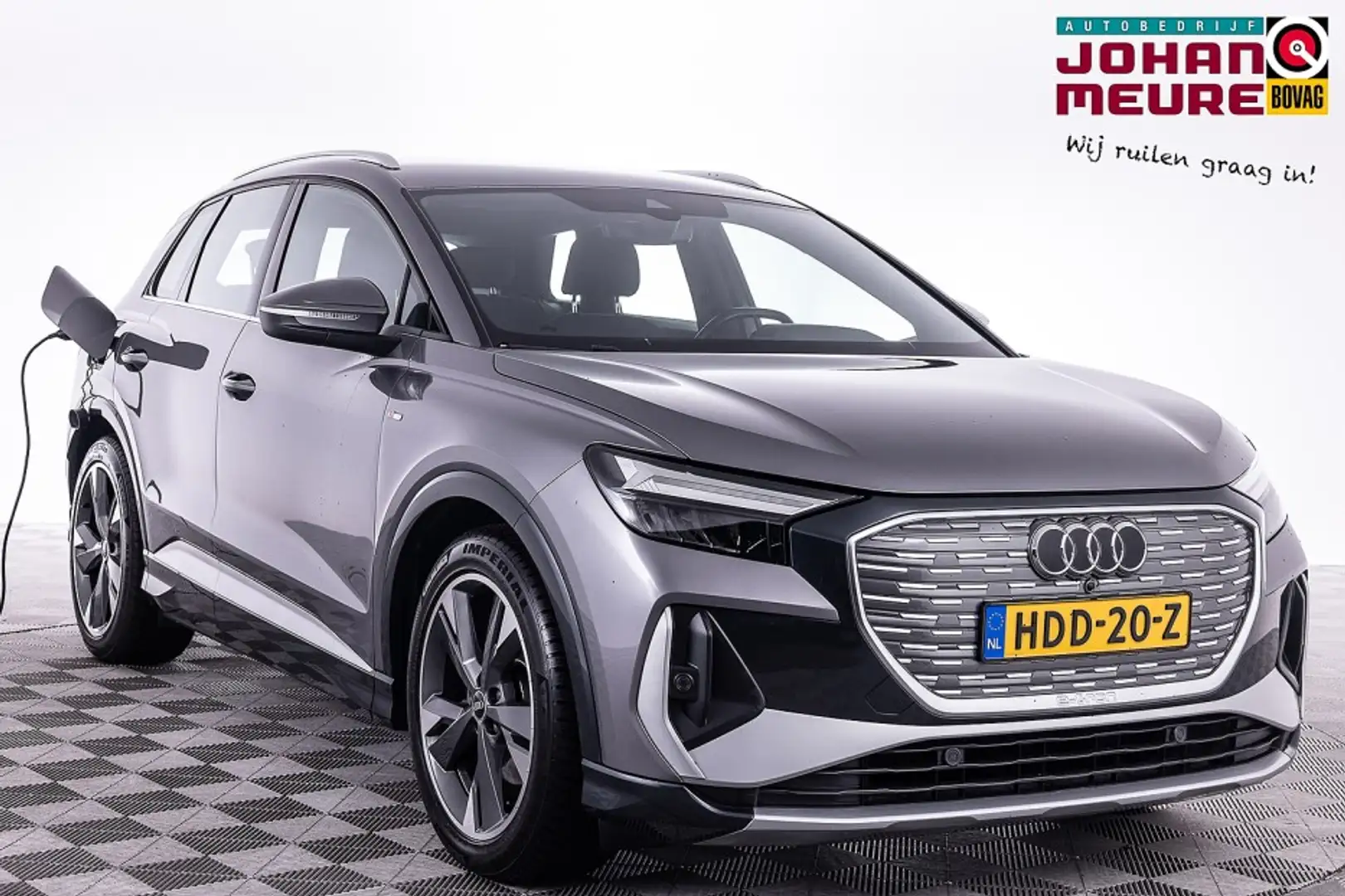 Audi Q4 e-tron 35 Launch edition Advanced Plus 55 kWh Grijs - 1