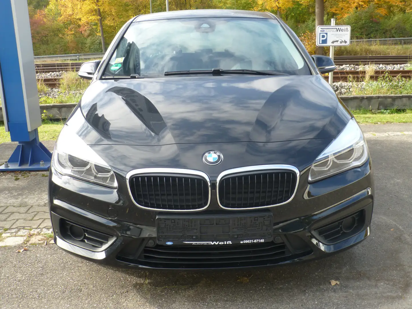 BMW 218 218 i ActiveTourer_136PS_LED_PDC Schwarz - 2