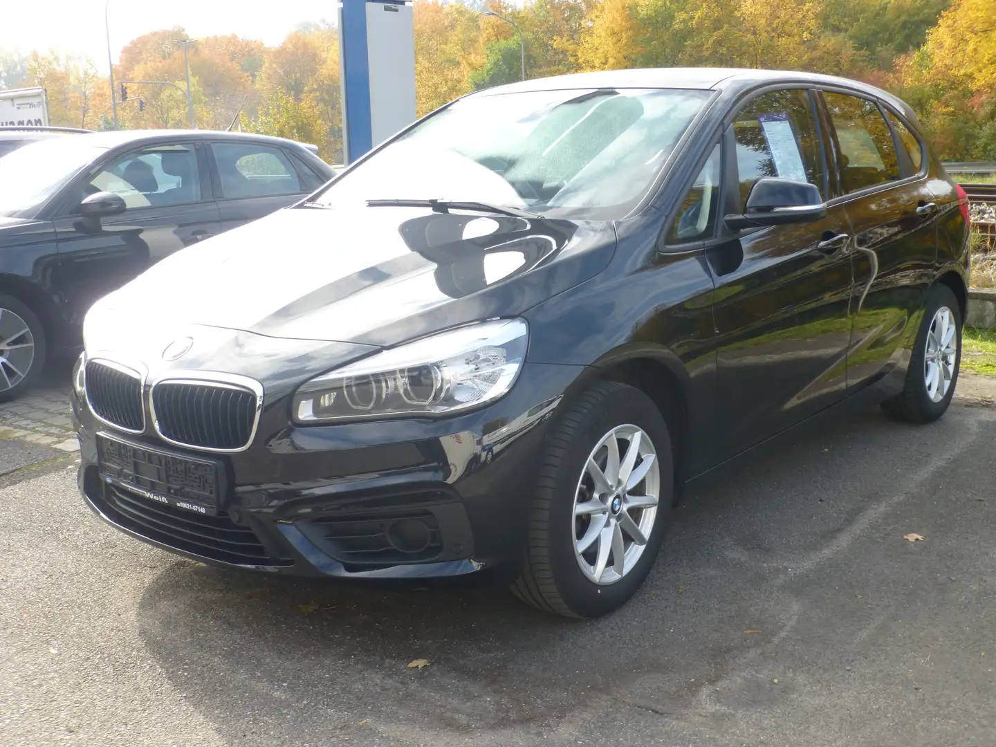 BMW 218 218 i ActiveTourer_136PS_LED_PDC Schwarz - 1
