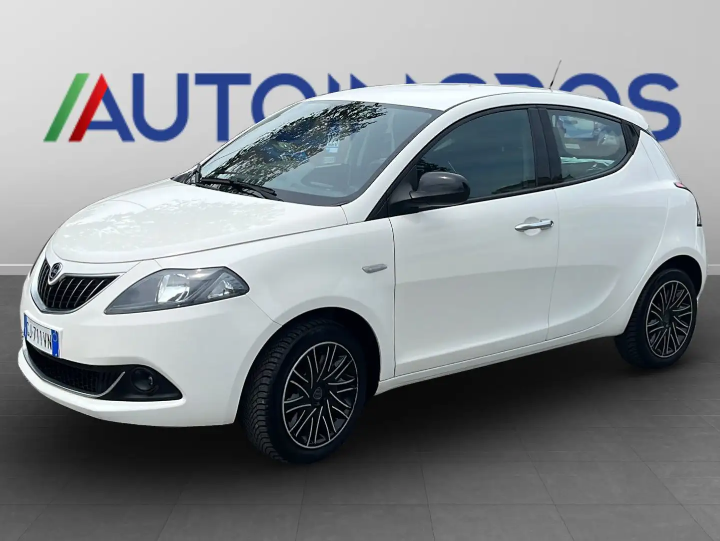 Lancia Ypsilon Ypsilon 1.0 firefly hybrid Silver s Blanc - 1