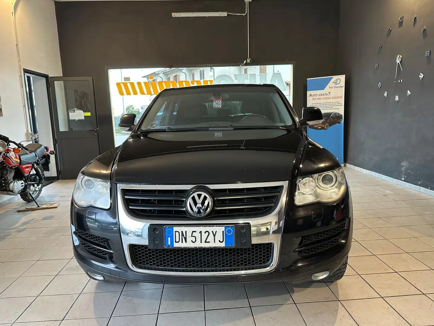 Volkswagen Touareg Touareg 2.5 tdi R5 Exclusive dpf Schwarz - 2