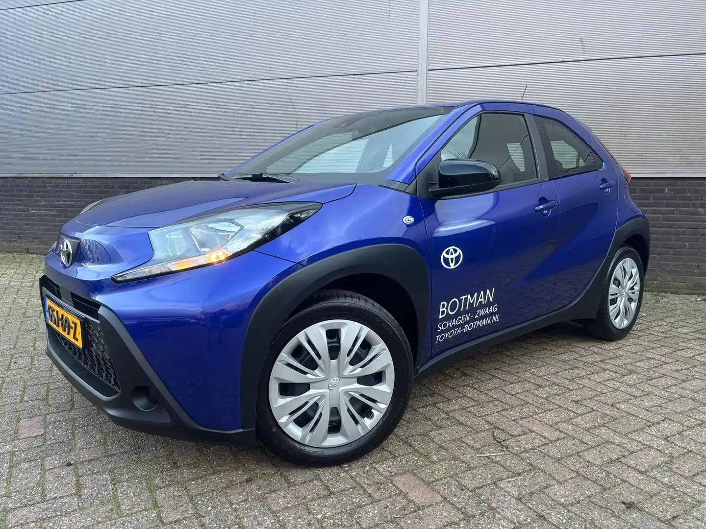 Toyota Aygo X 1.0 VVT-i MT Play Demonstratie auto ! Blau - 1