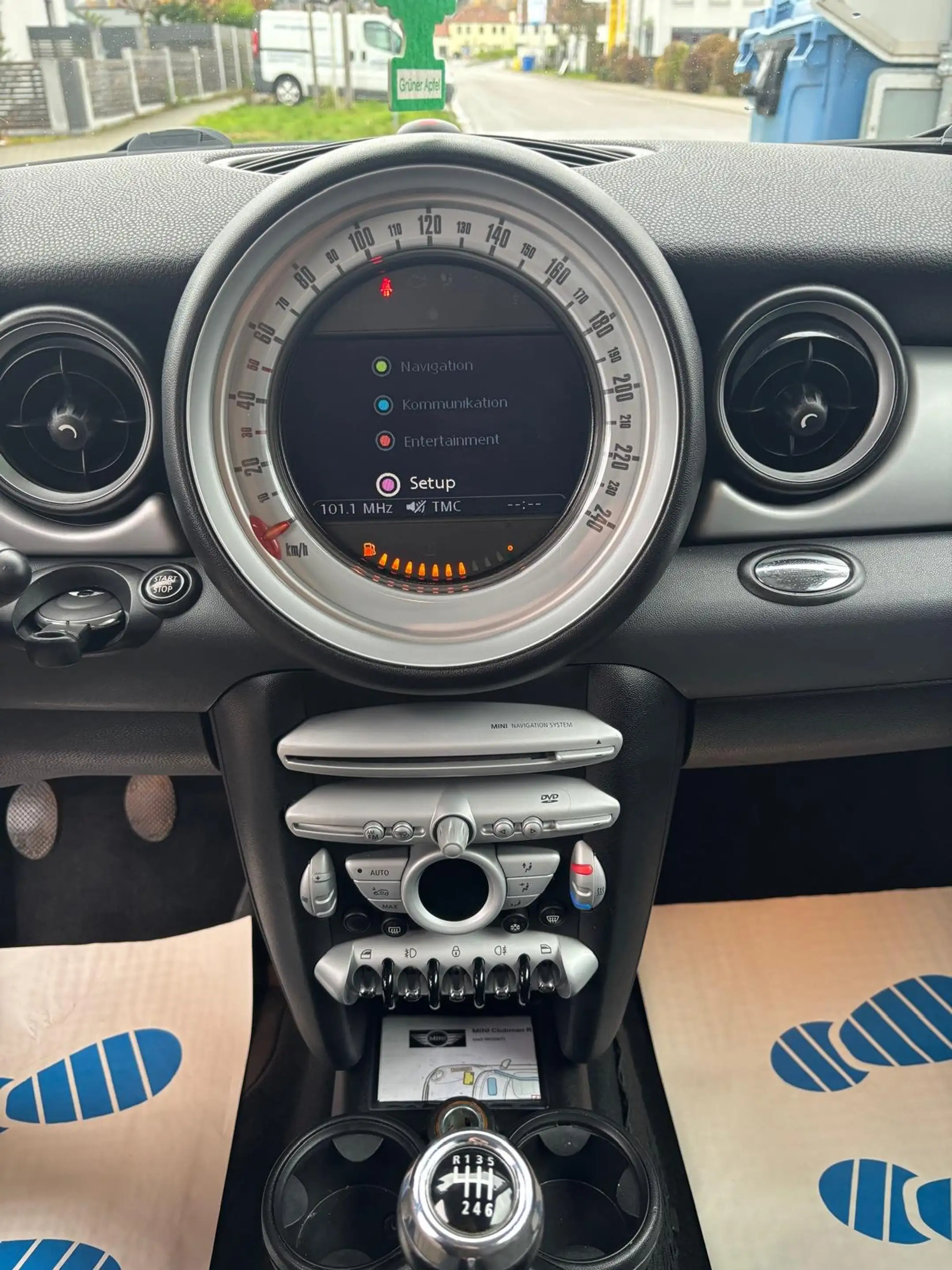MINI Cooper Clubman Cooper — photo 12