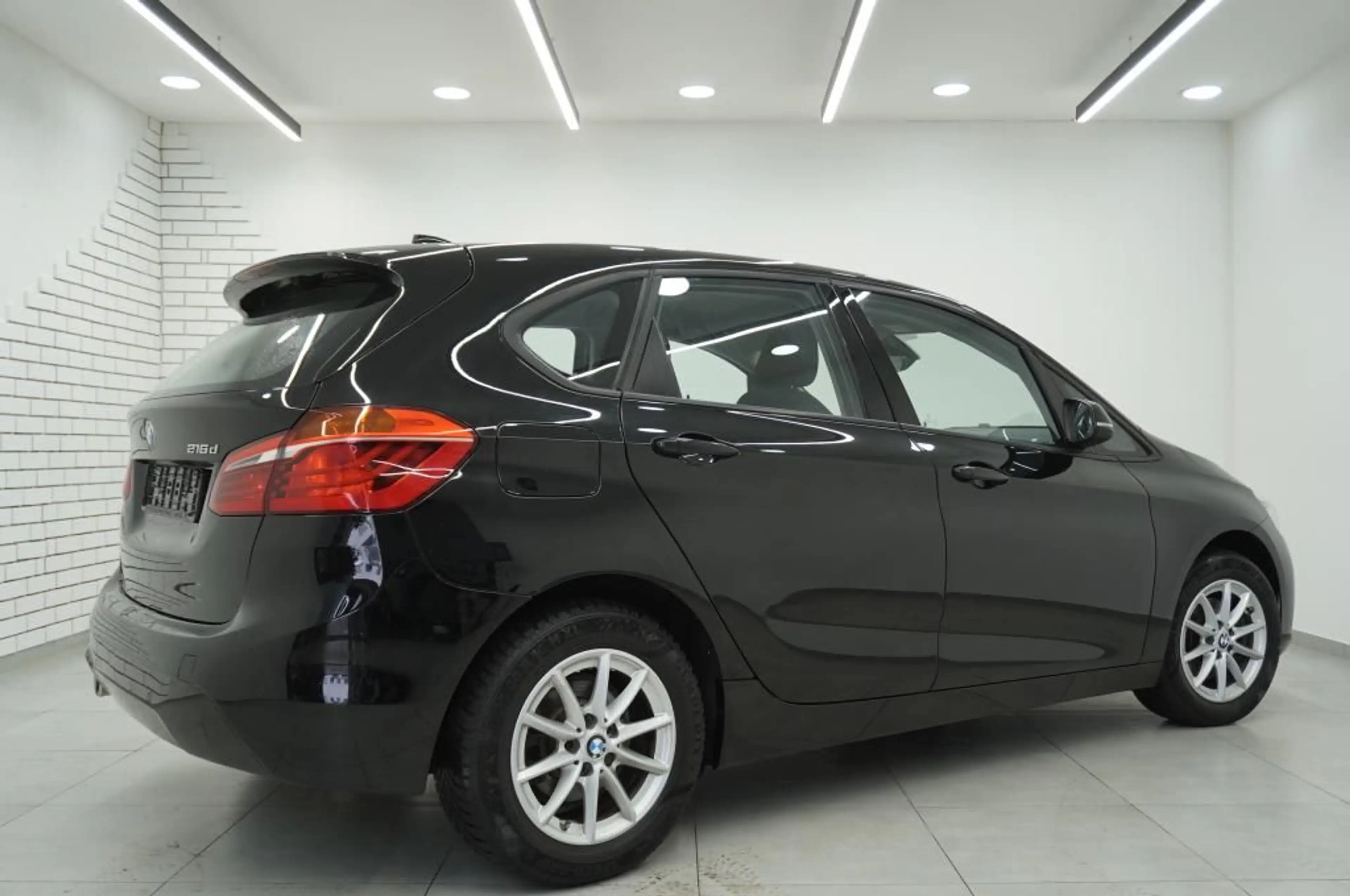 BMW 216 d Navi/AHK/Shzg/PDC/Temp — photo 4
