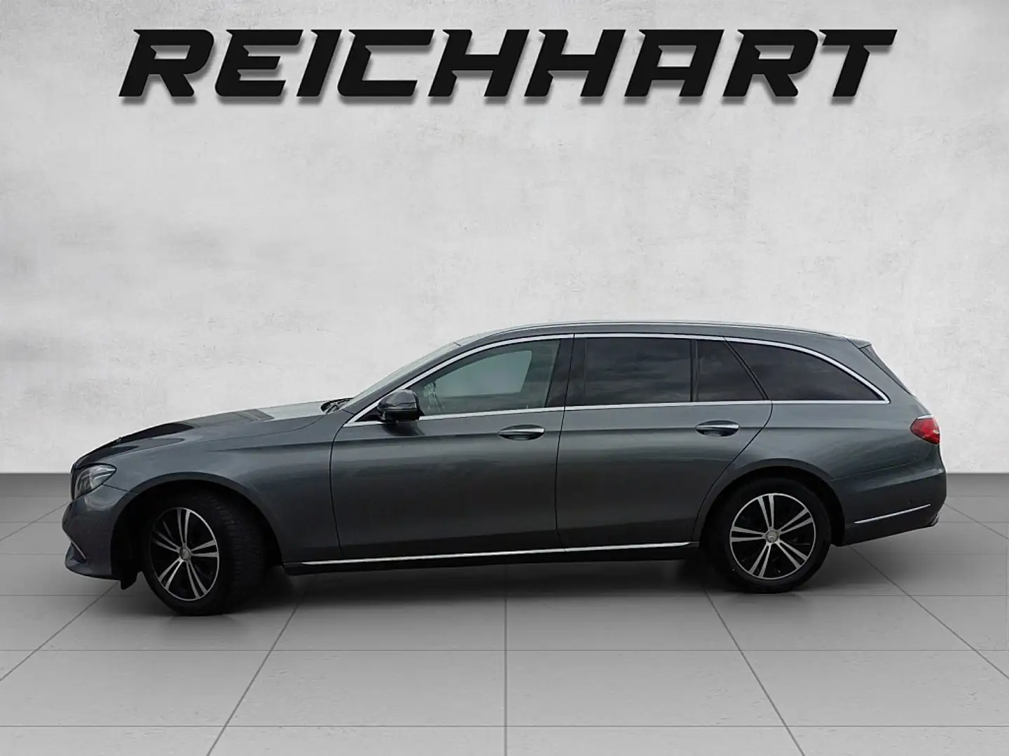Mercedes-Benz E 220 d Exclusive Aut. Gris - 2