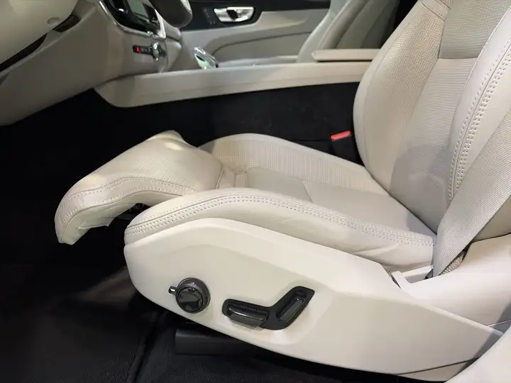 Volvo XC60 T6 Twin Recharge Inscription aut 2020, foto 9