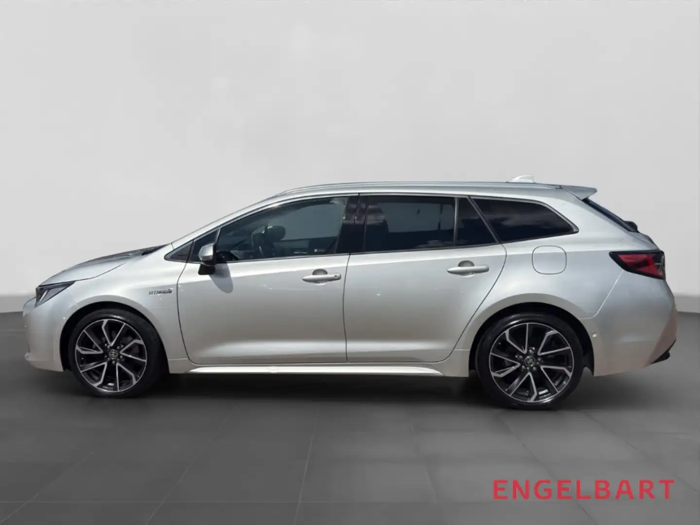 Toyota Corolla TS Hybrid Lounge 2.0 HUD AHK Navi JBL El. Heckklap Srebrny - 2