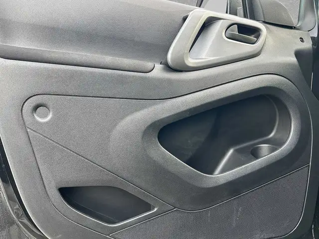 Citroen Berlingo view 5