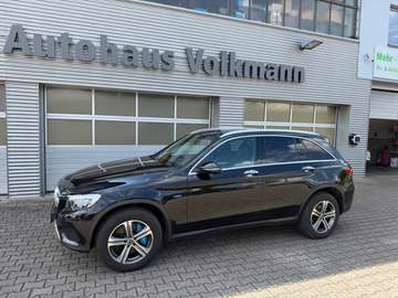 GLC 350 e 4Matic Rückfahrkamera Panoramadach Standheizung Navigation