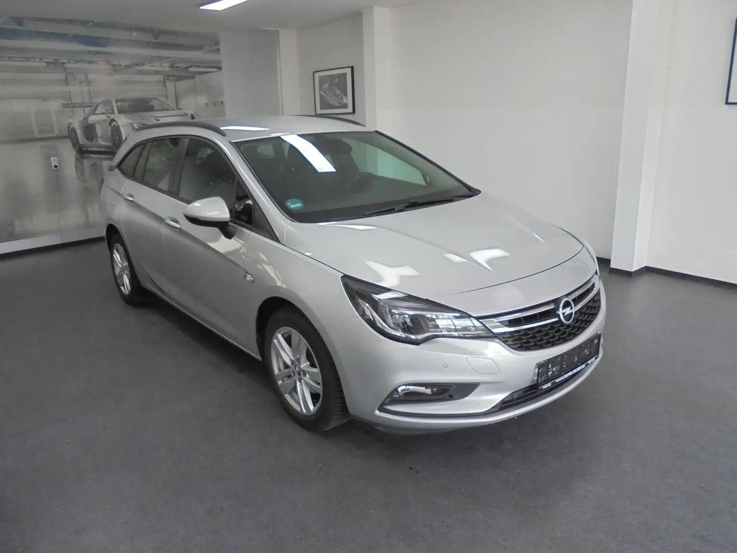 Opel Astra ST 1.6 D Edition PDC WR+SR TÜV 03/2027 Argent - 2