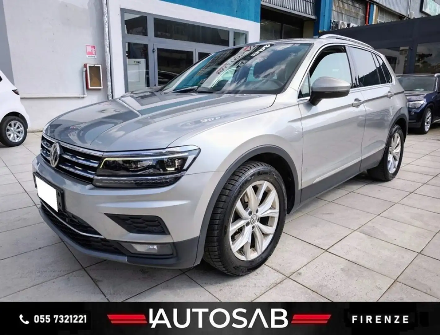 Volkswagen Tiguan 2.0 TDI SCR DSG Style BlueMotion Technology Grijs - 1