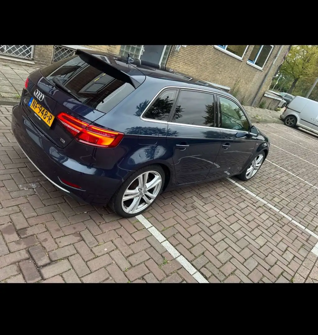 Audi A3 1.6 TDI Sport L. Edition sfeerverl Blauw - 2