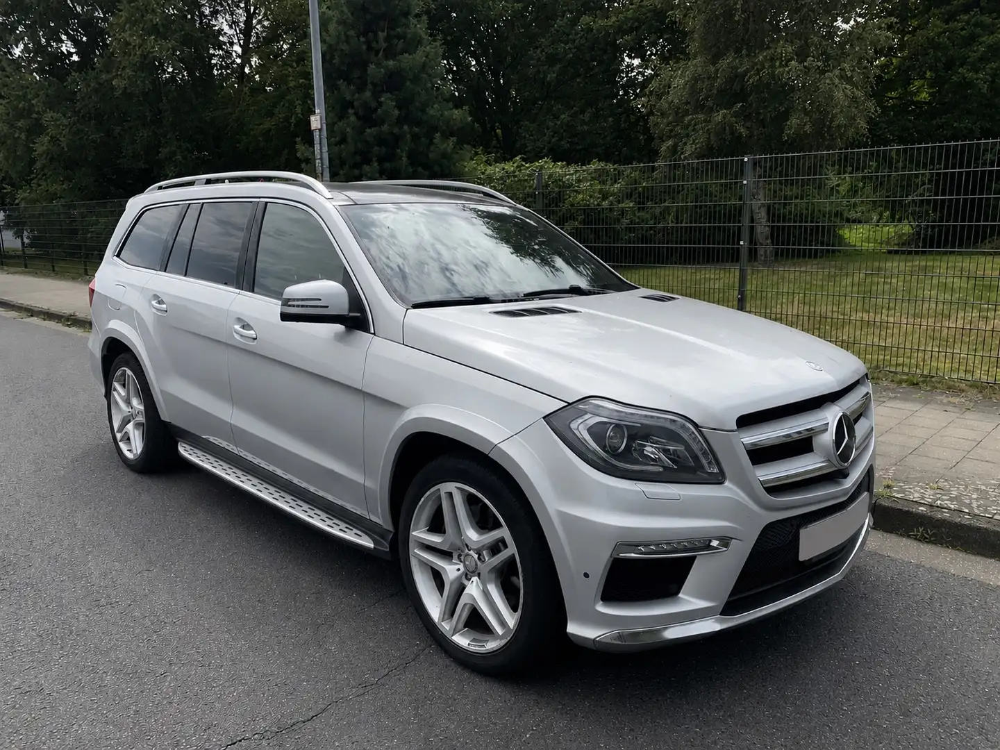 Mercedes-Benz GL 350 BlueTEC 4Matic 7G-TRONIC - 2