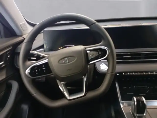 DR Automobiles DR5 view 13