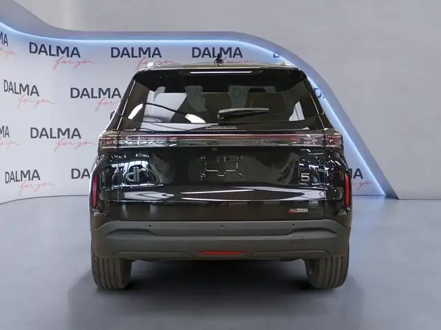 DR Automobiles DR5 view 4