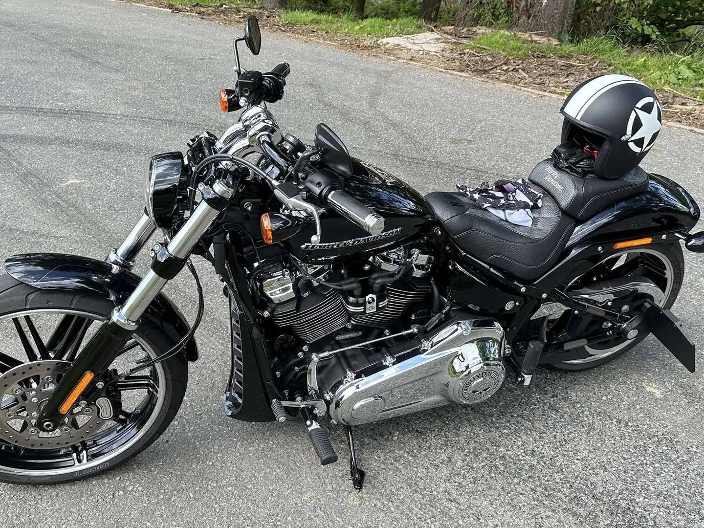 Harley-Davidson CVO Breakout FXBRS 114 Noir - 1