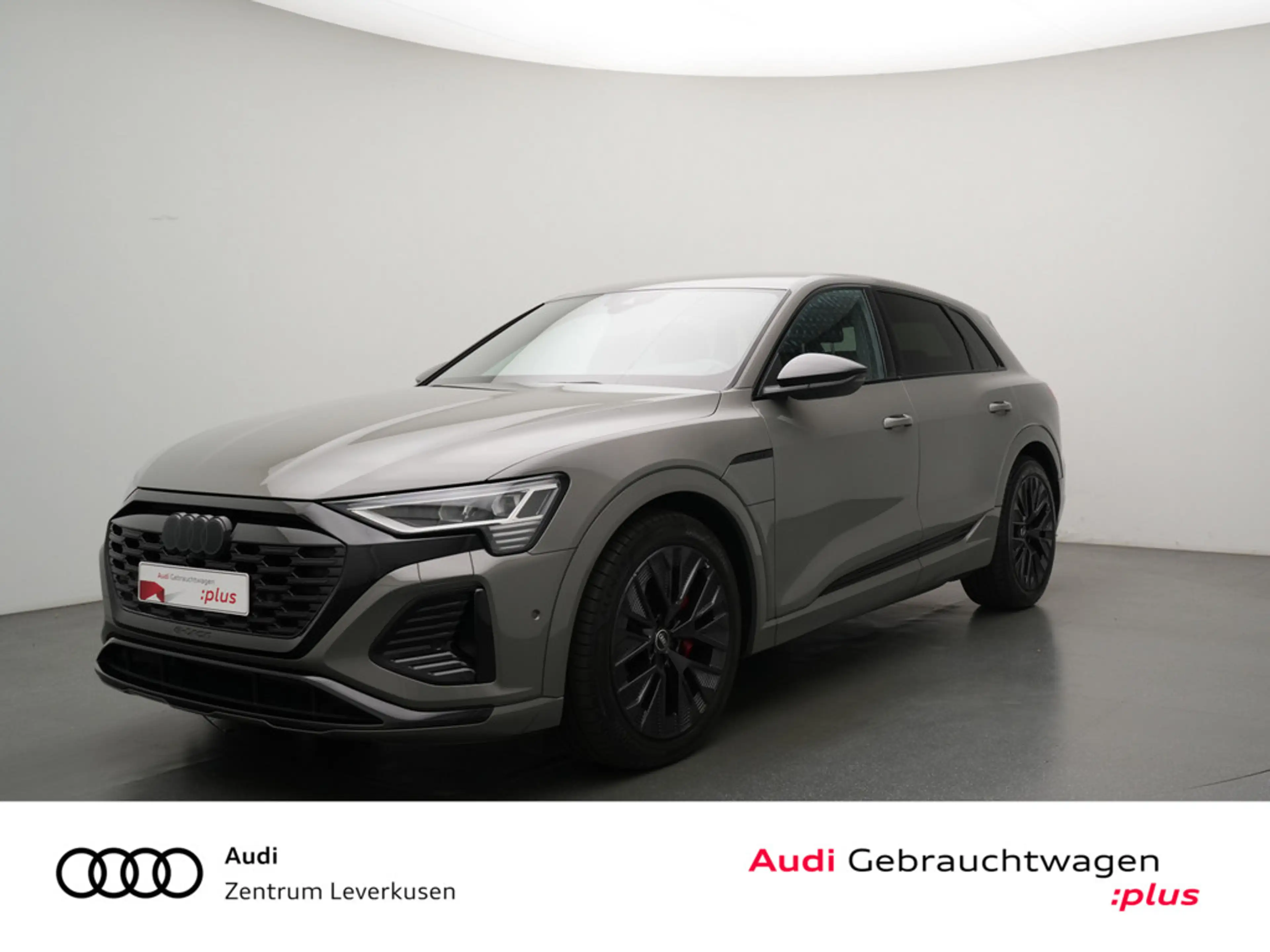 Audi Q8 e-tron S line MATRIX NAVI VIRT ACC KAM SHZ