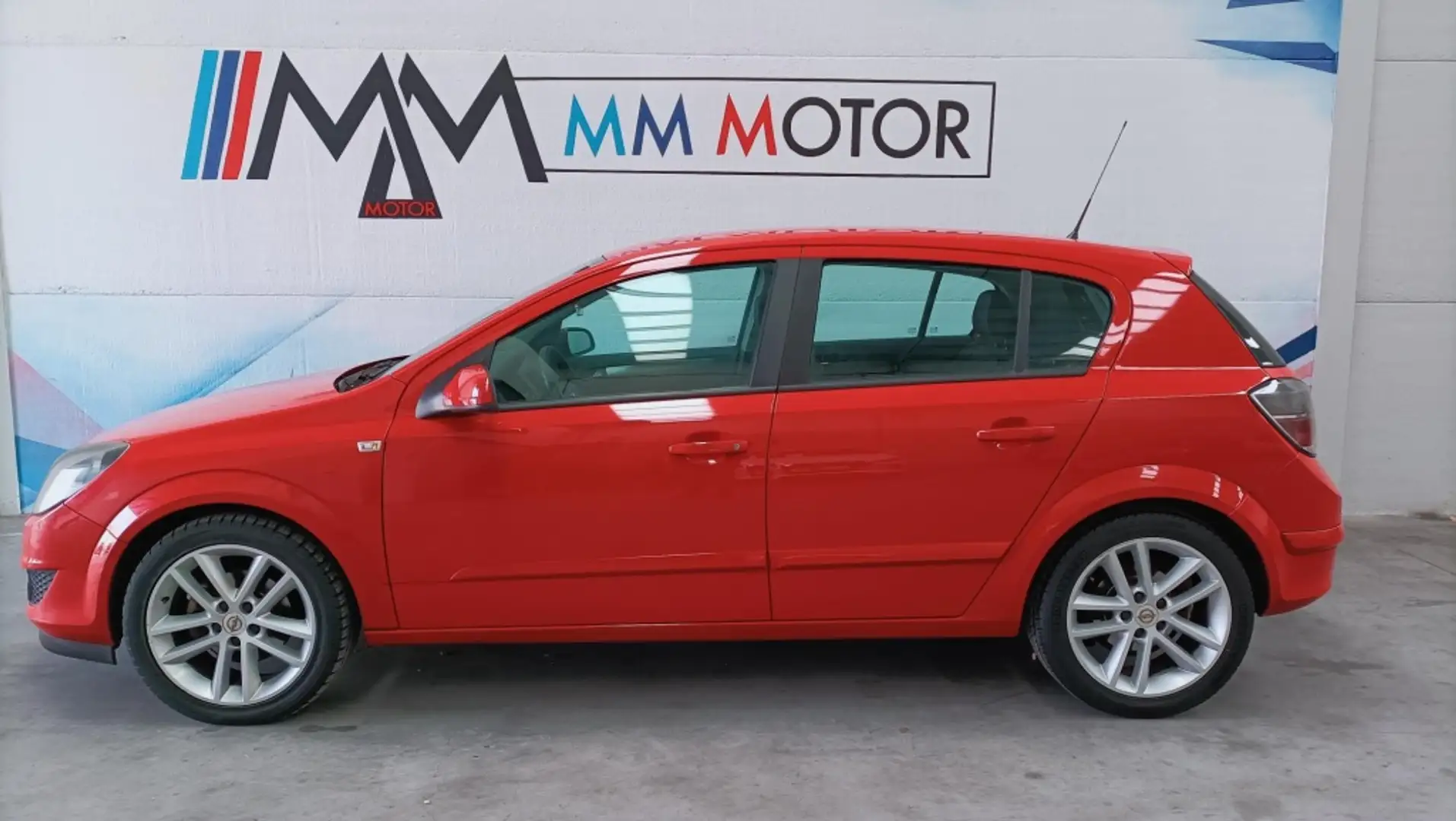 Opel Astra 1.7CDTi Sport 100 Rojo - 2