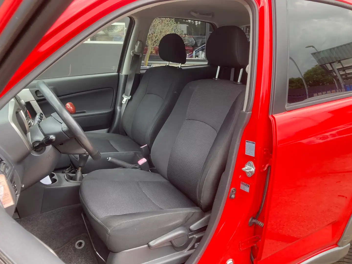 Daihatsu Terios 1.5-16v Exclusive 4WD AIRCO LEUKE AUTO Rouge - 2