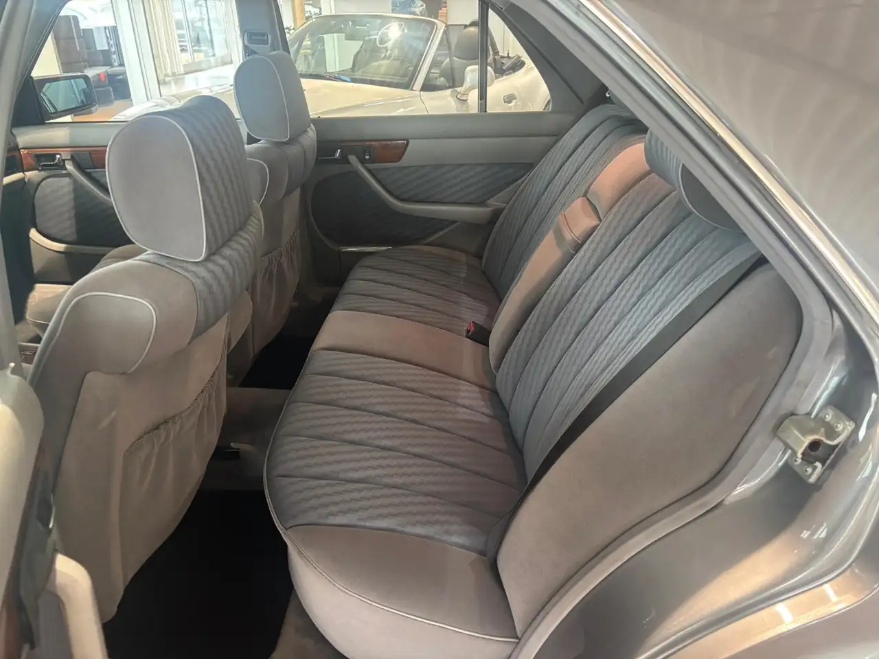 Mercedes-Benz 300 SE, foto 12
