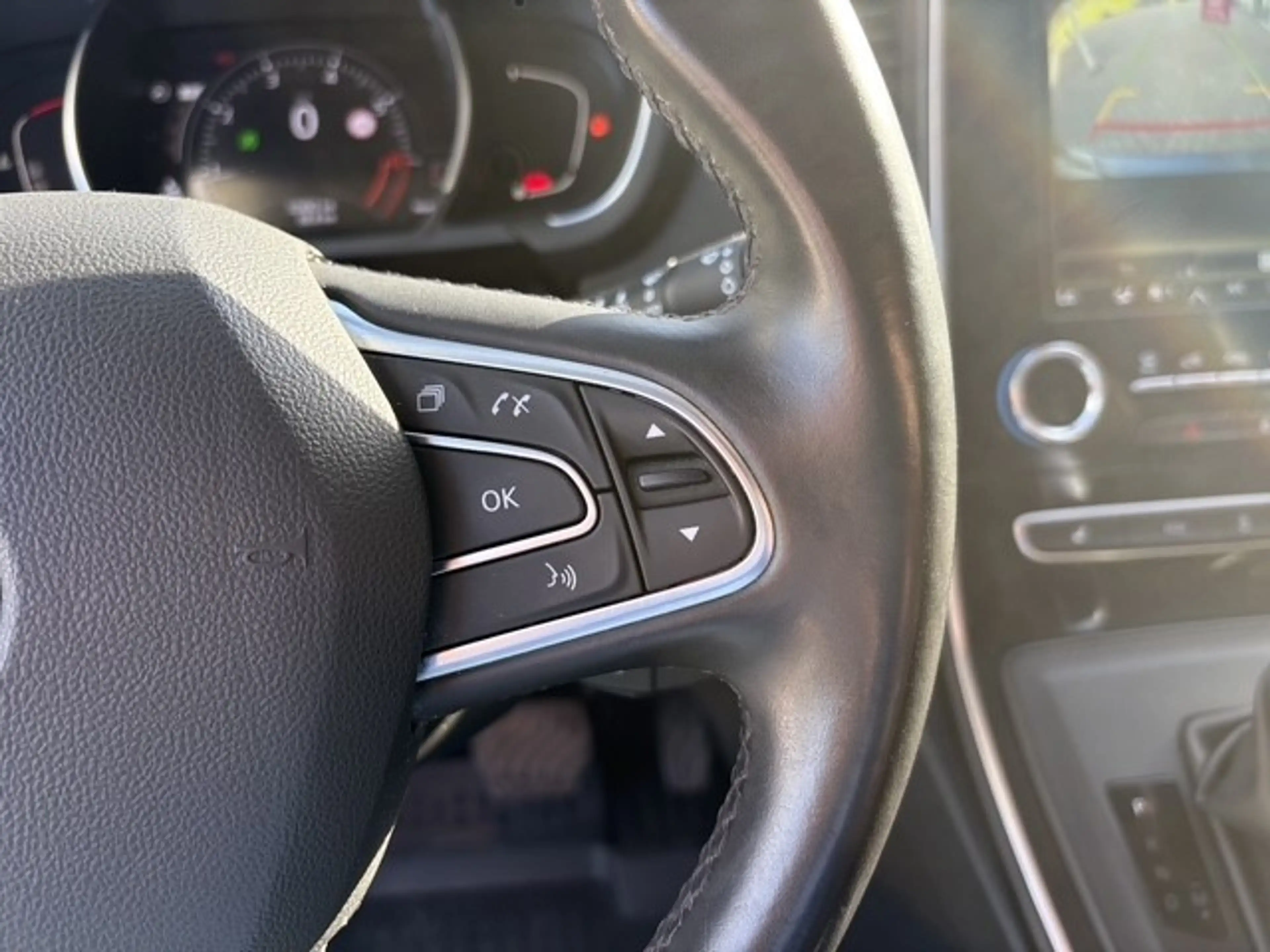 Renault Scenic 1.3 TCe Bose | Navi | Cruise | Camera | 32.882 km — photo 17