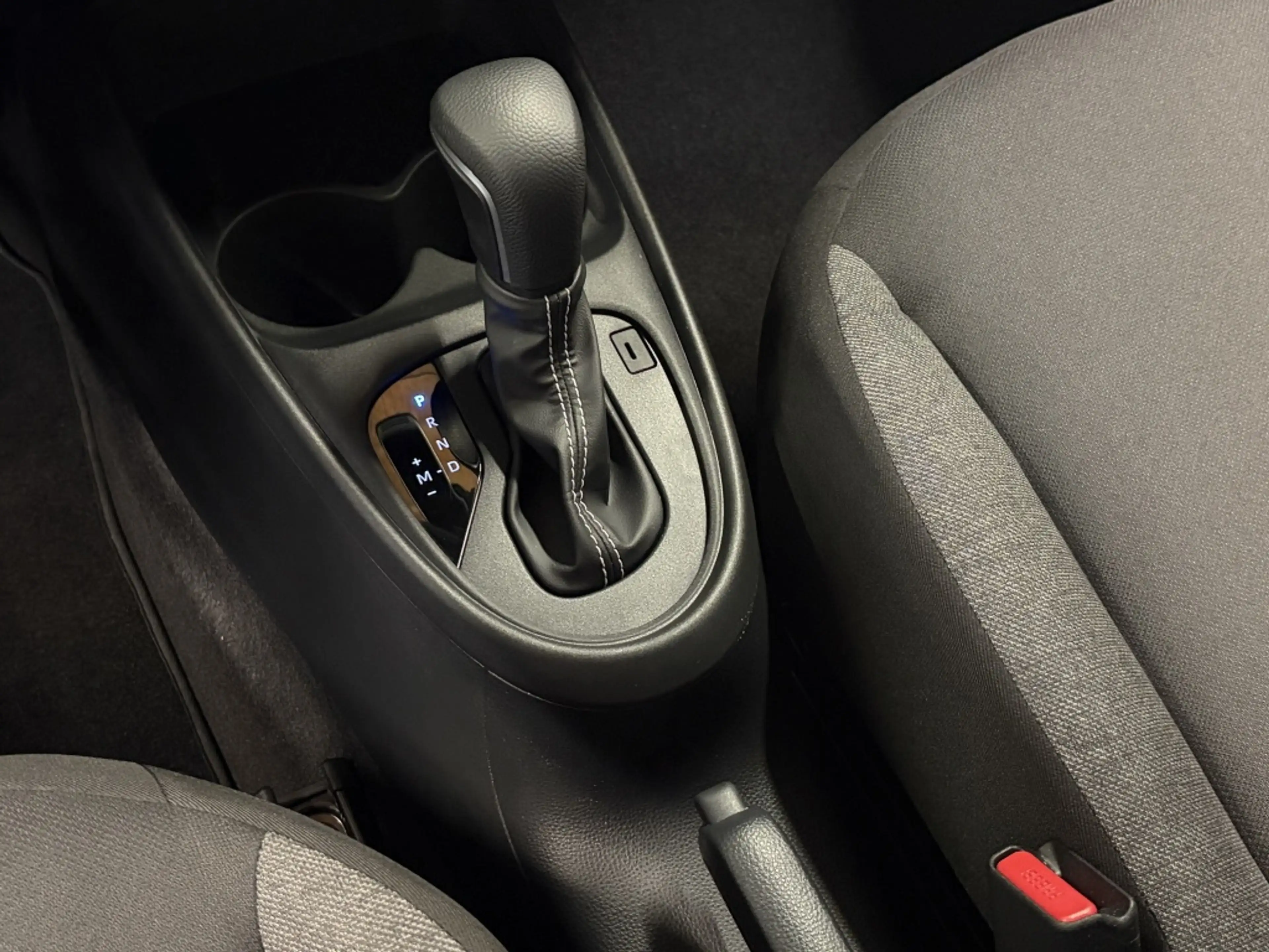 Toyota Aygo X 1.0 VVT-i S-CVT first| Stoelverw.| Carplay| Led| L — photo 25