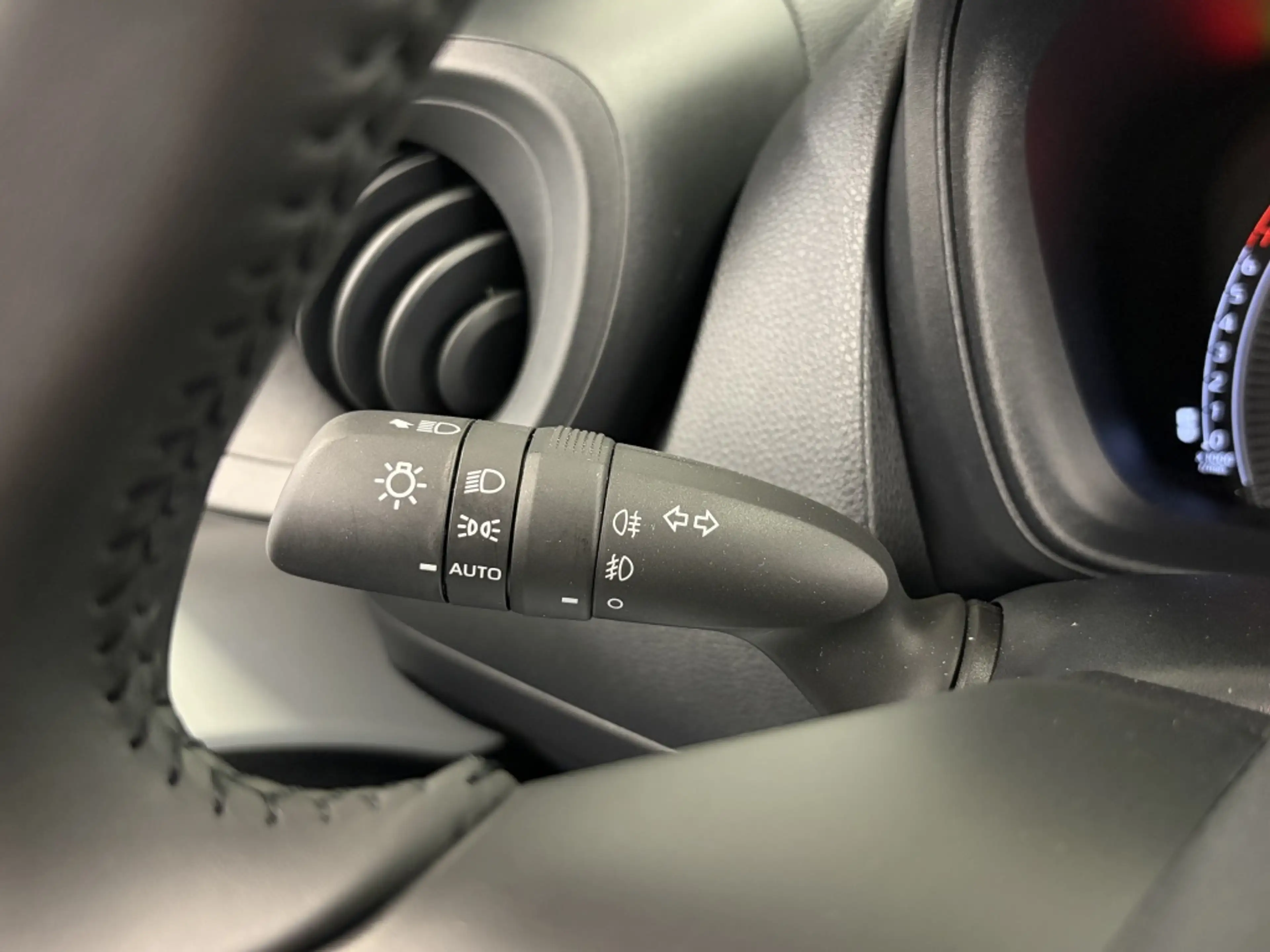 Toyota Aygo X 1.0 VVT-i S-CVT first| Stoelverw.| Carplay| Led| L — photo 20