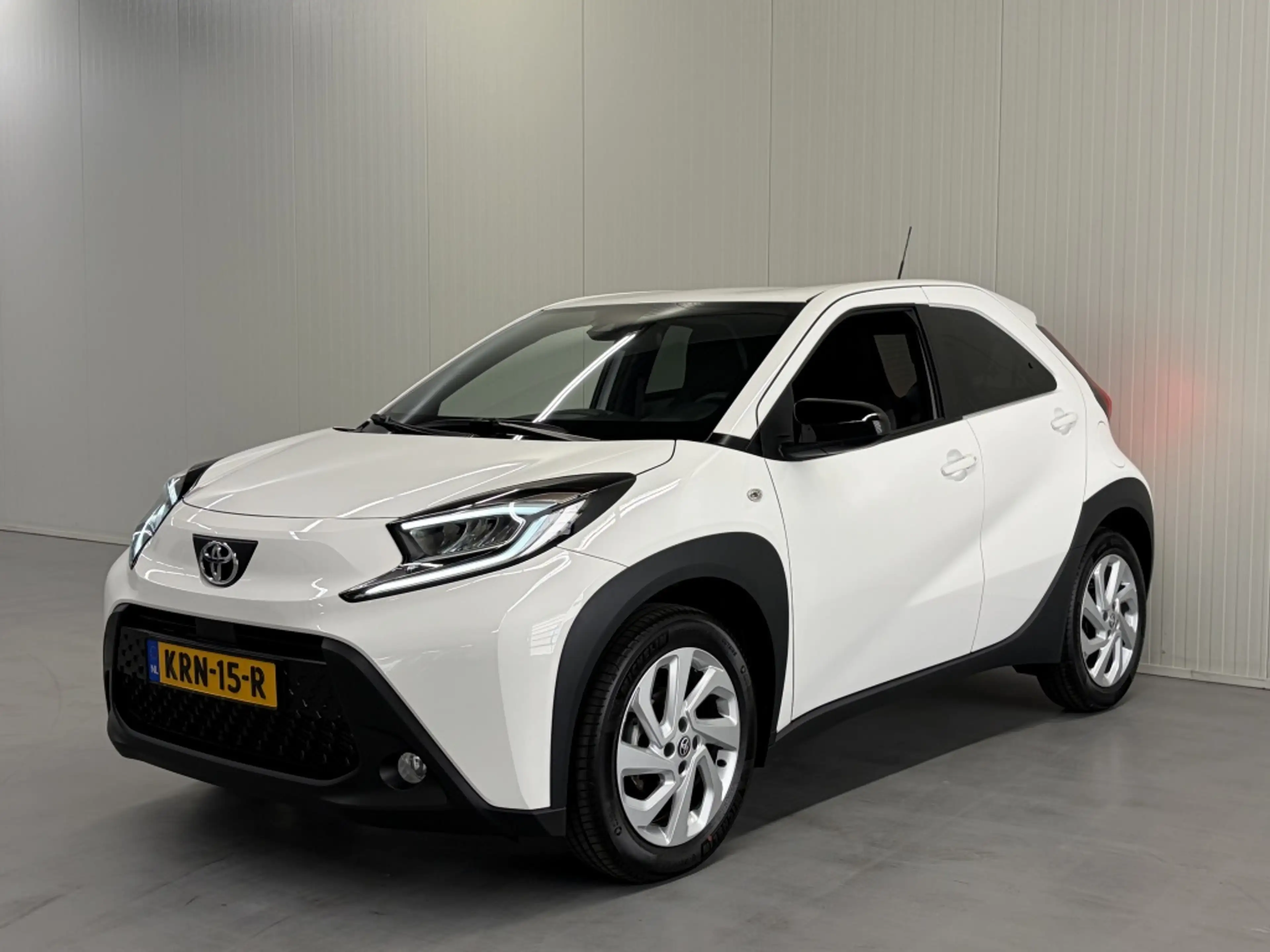 Toyota Aygo X 1.0 VVT-i S-CVT first| Stoelverw.| Carplay| Led| L — photo 6