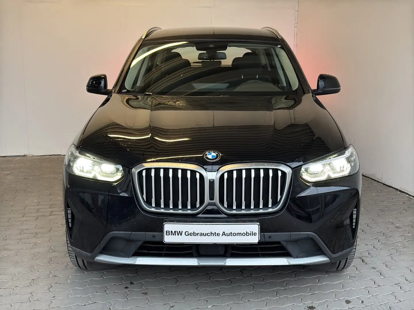 BMW X3 xDrive20dA LiveCock.ACC.AHK.LED.Sportsz.ParkA Schwarz - 1