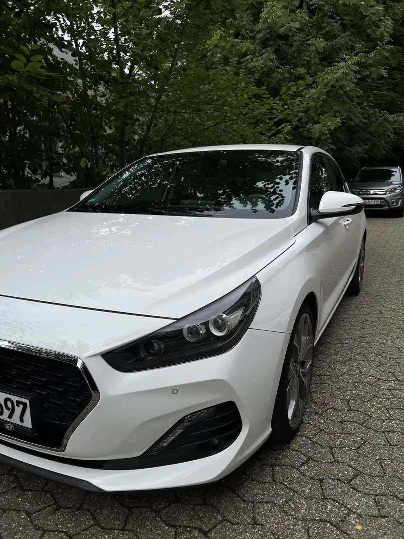 Hyundai i30 1.4 T-GDI DCT Premium - 1