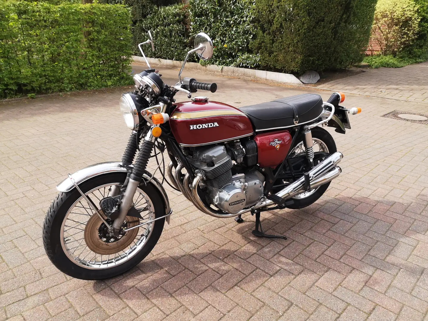 Honda CB 750 four K6 Rojo - 1