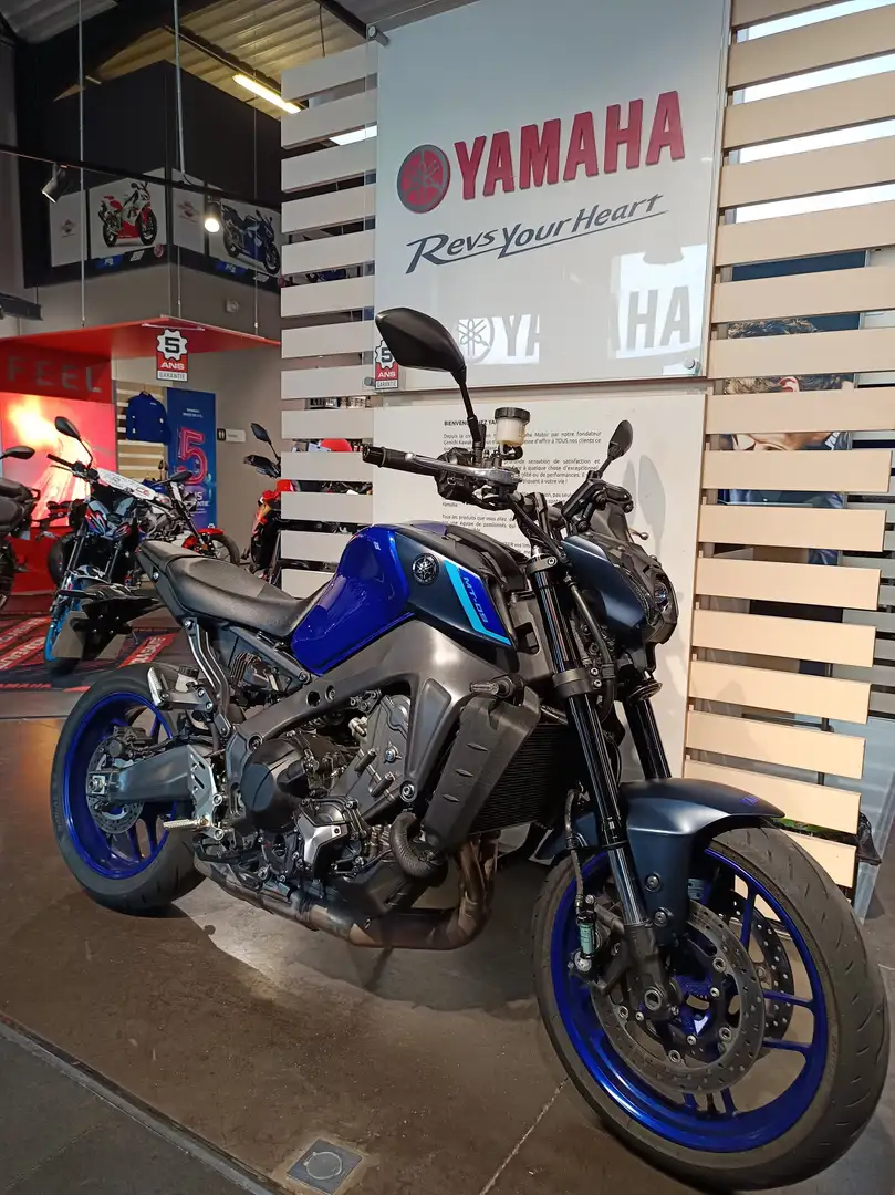 Yamaha MT-09 Blauw - 1